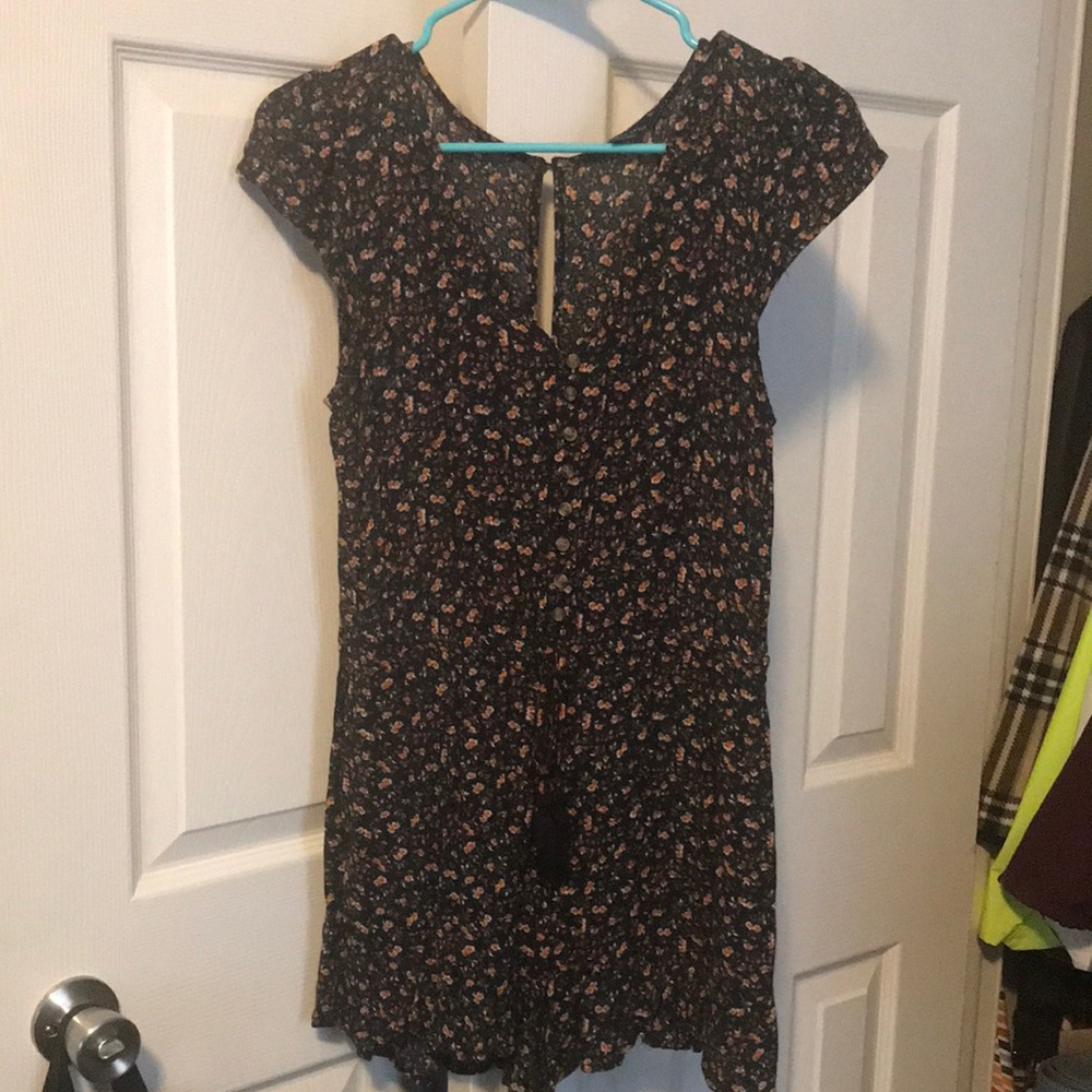 Dark floral romper - M - American Eagle